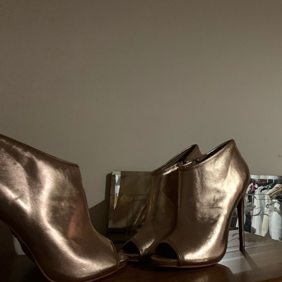 Winter Spring Fall Summer Gold Peep Toe Booties - Picture 2 of 3